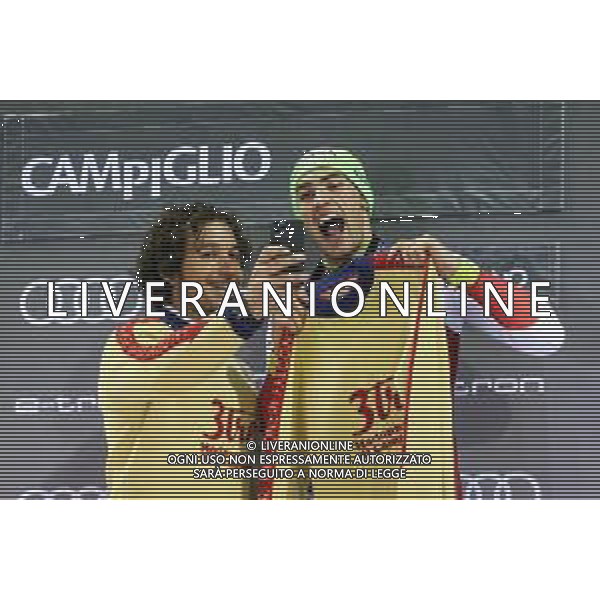 Sci Alpino Madonna di Campiglio, Italia 08/01/2020 Coppa del Mondo - 3Tre - Night Slalom Maschile Nella foto: YULE Daniel SUI con Giorgio Rocca ©LM/Luca Tedeschi/ AGENZIA ALDO LIVERANI SAS