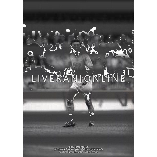 22-11-1989 NAPOLI COPPA UEFA NAPOLI WERDER BREMA 2-3 NELLA FOTO ANTONIO CARECA AG ALDO LIVERANI SAS