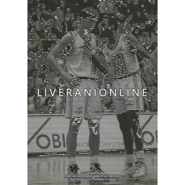 28-05-1996 MILANO FINALE DI BASKET SCUDETTO STEFANEL MILANO-TEAMSYSTEM BOLOGNA NELLA FOTO ALESSANDRO DE POL E ROLANDO BLACKMAN AG ALDO LIVERANI SAS