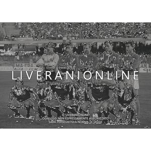 21-12-1991 FOGGIA-QUALIFICAZIONI EUROPEI 1992 ITALIA CIPRO 2-0 NELLA FOTO LA FORMAZIONE DELLA NAZIONALE ITALIANA DA SIN IN PIEDI WALTER ZENGA-PAOLO MALDINI-NICOLA BERTI-DINO BAGGIO-ALESSANDRO COSTACURTA SED Da sin gianfranco zola-alberico evani-roberto baggio-franco baresi- gianluca vialli e demetrio albertini AG ALDO LIVERANI SAS