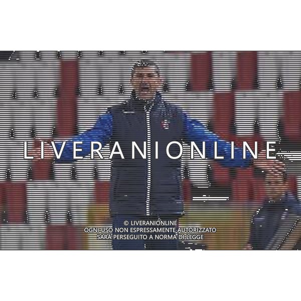 Campionato di Calcio Serie C - Lega Pro 2019/2020 Trieste, Italia 11/01/2020 Triestina vs Sanbenedettese Nella foto: Gianluca Dottori, allenatore della Sambenedettese, incita i suoi giocatori dalla panchina. © LM/Franco DeBernardi AGENZIA ALDO LIVERANI SAS