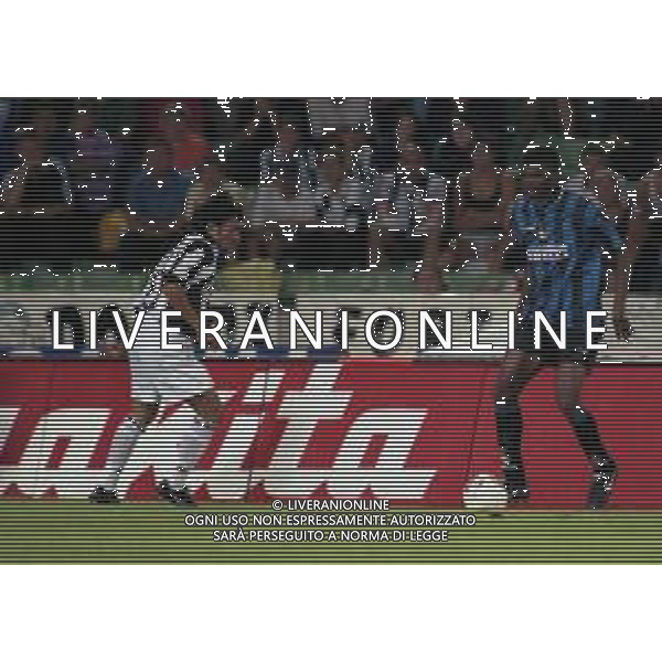 08-08-1997 UDINE TORNEO BIRRA MORETTI INTER -JUVENTUS E UDINESE NELLA FOTO Nwankwo Kanu E FABIO PECCHIA AG ALDO LIVERANI SAS 