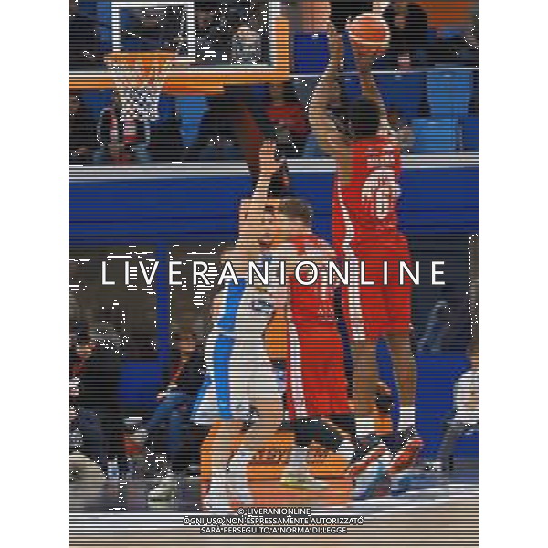 Campionato di Basket Serie A 2019/2020 Milano, Italia 12/01/2020 AX Armani Exchange Olimpia Milano vs De Longhi Treviso Basket Nella foto: Paul Biligha della AX Armani Exchange Olimpia Milano al tiro contrastato da Nikolic della De Longhi Treviso Basket FOTO SAVINO PAOLELLA -ALESSIO MARINI-AG ALDO LIVERANI SAS