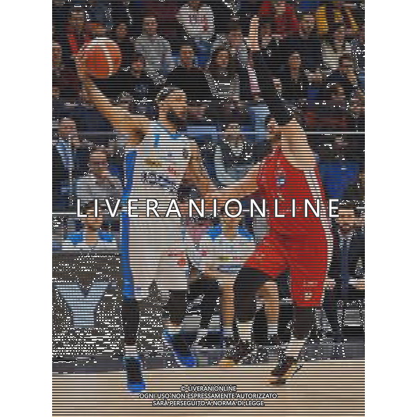 Campionato di Basket Serie A 2019/2020 Milano, Italia 12/01/2020 AX Armani Exchange Olimpia Milano vs De Longhi Treviso Basket Nella foto: David Logan della De Longhi Treviso Basket contrastato da Moraschini della AX Armani Exchange Olimpia Milano FOTO SAVINO PAOLELLA -ALESSIO MARINI-AG ALDO LIVERANI SAS