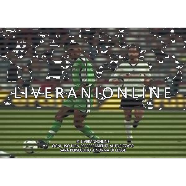 22-04-1998 COLONIA- AMICHEVOLE INTERNAZIONALE GERMANIA NIGERIA 1-0 NELLA FOTO SUNADY OLISEH AG ALDO LIVERANI SAS
