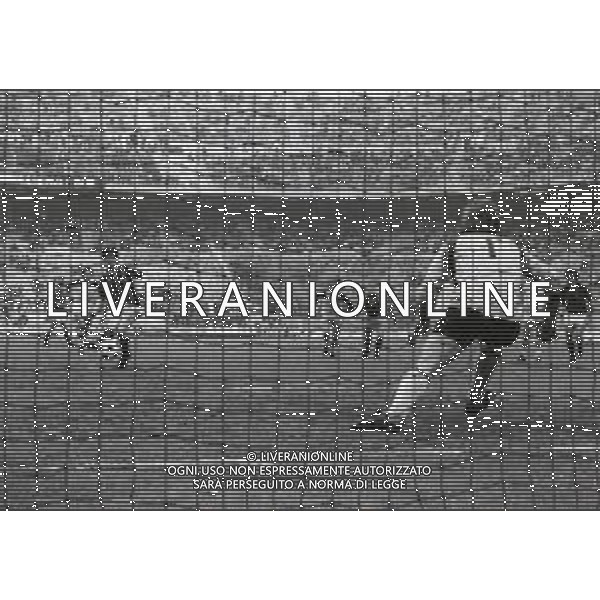 10-05-1981 MILANO CAMPIONATO DI CALCIO SERIE B MILAN TARANTO 4-0 NELLA FOTO RIGORE ROBERTO ANTONELLI AG ALDO LIVERANI SAS