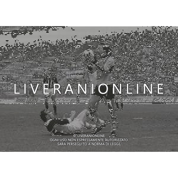 10-05-1981 MILANO CAMPIONATO DI CALCIO SERIE B MILAN TARANTO 4-0 NELLA FOTO PARATA WALTER CIAPPI AG ALDO LIVERANI SAS