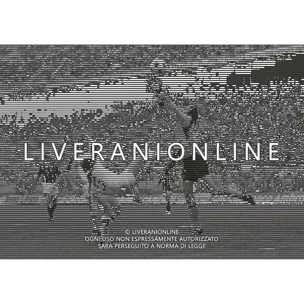 10-05-1981 MILANO CAMPIONATO DI CALCIO SERIE B MILAN TARANTO 4-0 NELLA FOTO PARATA WALTER CIAPPI AG ALDO LIVERANI SAS