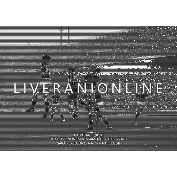 24-05-1981 MILANO CAMPIONATO DI CALCIO SERIE B MILAN PISA 0-1 NELLA FOTO AZIONE DI GIOCO AG ALDO LIVERANI SAS