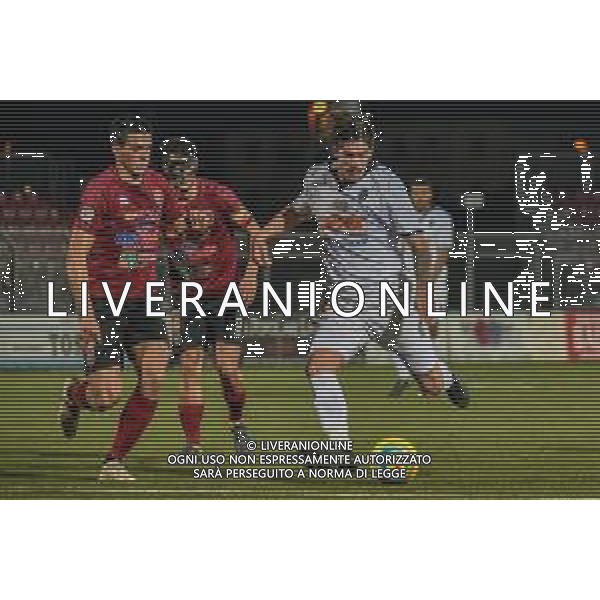 Campionato di Calcio Serie C - Lega Pro 2019/2020 Pontedera, Italia 12/01/2020 Pontedera vs Renate Nella foto: Vincenzo Plescia (R) prova il tiro contrastato Francesco Benassai (P) foto fabio fagiolini-alessio marini-ag aldo liverani sas