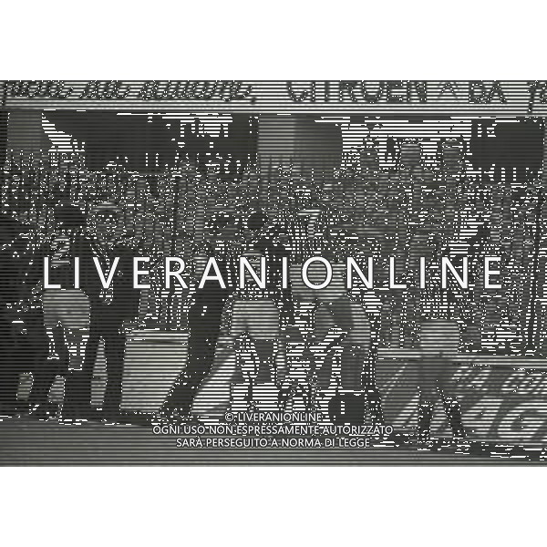 23-10-1983 MILANO CAMPIONATO DI CALCIO SERIE A MILAN SAMPDORIA 2-1 NELLA FOTO ABBRACCI GIOCATORI MILAN DOPO IL GOAL AG ALDO LIVERANI SAS