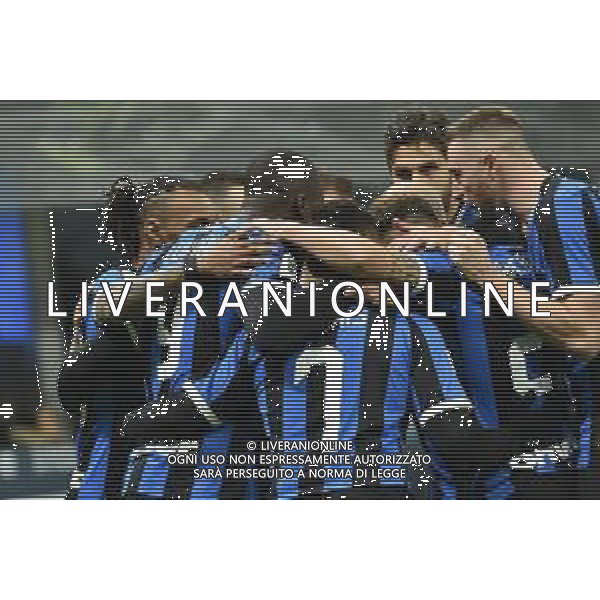 romelu Lukaku esultanza dopo il gol del 1 a 0 Inter - abbraccio Inter vs Cagliari Coppa Italia - ottavi di finale Milano 14-01-2020 Stadio Giuseppe Meazza - San Siro foto Roberto Garavaglia - ag. Aldo Liverani sas/ AGENZIA ALDO LIVERANI SAS