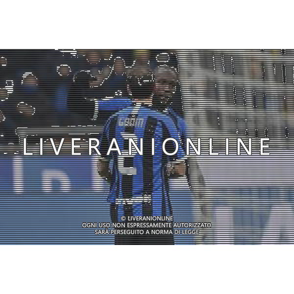 esultanza di romelu Lukaku dopo il suo secondo gol del 3 a 0 Inter con godin Inter vs Cagliari Coppa Italia - ottavi di finale Milano 14-01-2020 Stadio Giuseppe Meazza - San Siro foto Roberto Garavaglia - ag. Aldo Liverani sas/ AGENZIA ALDO LIVERANI SAS