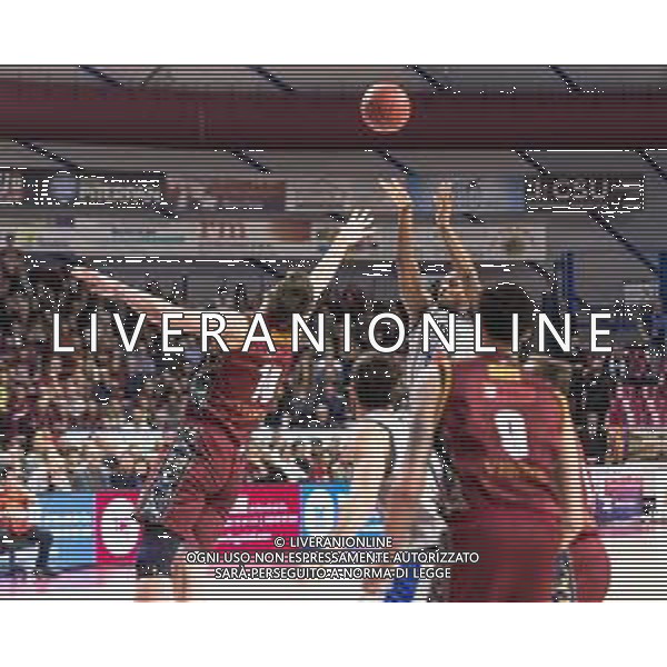 Basket EuroCup 2019/2020 Venezia, Italia 14/01/2020 Umana Reyer Venezia vs Germani Brescia Leonessa Nella foto: Il tiro di DeAndre Lansdowne (Germani Brescia Leonessa) ©LM/ Mattia Radoni/ AGENZIA ALDO LIVERANI SAS