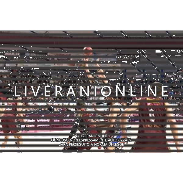 Basket EuroCup 2019/2020 Venezia, Italia 14/01/2020 Umana Reyer Venezia vs Germani Brescia Leonessa Nella foto: Il tiro di Luca Vitali (Germani Brescia Leonessa) ©LM/ Mattia Radoni/ AGENZIA ALDO LIVERANI SAS