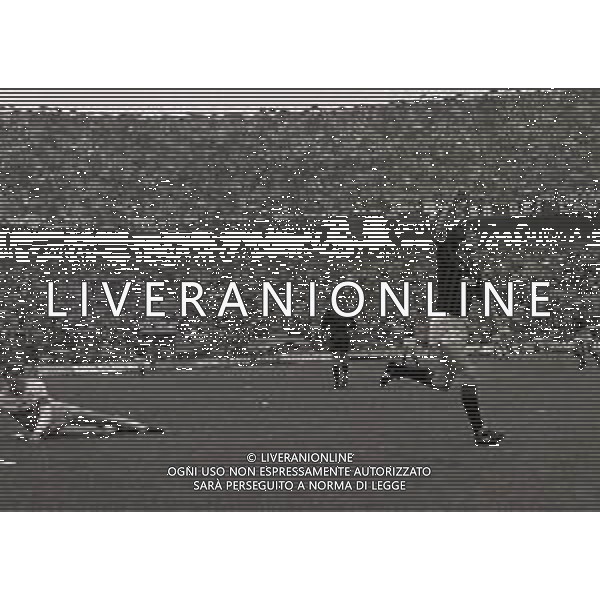15-05-1983 MILANO-CAMPIONATO DI CALCIO SERIE B MILAN LAZIO 5-1 NELLA FOTO DOPO GOAL ALDO SERENA AG ALDO LIVERANI SAS