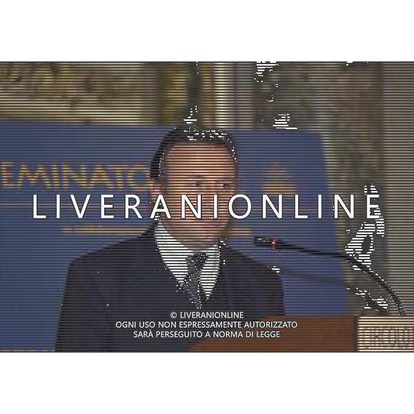 09-11-1998 MILANO PREMIO SEMINATORE D\'ORO NELLA FOTO ALBERTO ZACCHERONI ALLENATORE DEL MILAN PREMIATO AG ALDO LIVERANI SAS