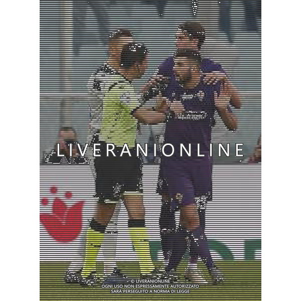 FIORENTINA - ATALANTA Ottavi di Finale di Coppa Italia 15/01/2020 nella foto: arbitro manganiello e Cutrone Patrik (acf Fiorentina) ©Claudio Zamagni/Agenzia Aldo Liverani referee manganiello and Cutrone Patrik (acf Fiorentina) during during the Italian Cup match between AFC Fiorentina and Atalanta 1907 at Artemio Franchi Stadium, in Florence, Italy on 15 January 2020 photo credit by Claudio Zamagni/Aldo Liverani Photo Agency