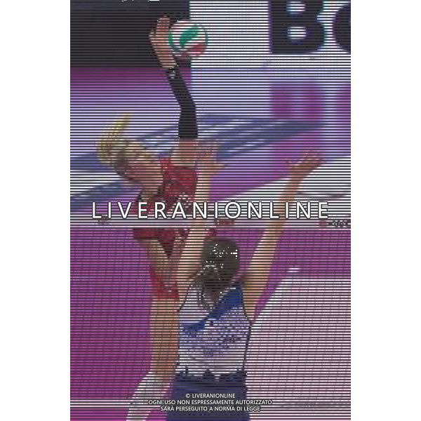 Campionato di Volley Serie A1 Femminile 2019/2020 Busto Arsizio, Italia 15/01/2020 Unet E-Work Busto Arsizio vs Il Bisonte Firenze Nella foto: schiacciata di Karsta Lowe UYBA - Unet E-Work Busto Arsizio ©LM/Elisa Calabrese / AGENZIA ALDO LIVERANI SAS