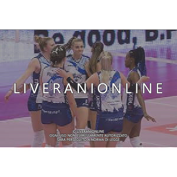 Campionato di Volley Serie A1 Femminile 2019/2020 Busto Arsizio, Italia 15/01/2020 Unet E-Work Busto Arsizio vs Il Bisonte Firenze Nella foto: esultanza di Firenze ©LM/Elisa Calabrese / AGENZIA ALDO LIVERANI SAS