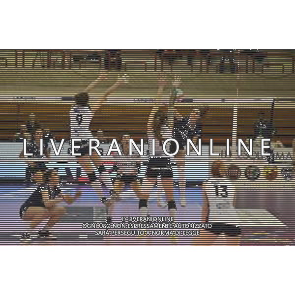 Campionato di Volley Serie A1 Femminile 2019/2020 Jesi (AN), Italia 15/01/2020 Lardini Filottrano vs Zanetti Bergamo Nella foto: Schiacciata Partenio Laura (Lardini Filottrano) Muro Melandri Laura (Zanetti Bergamo) Smarzek Malwina (Zanetti Bergamo) ©LM/ Roberto Bartomeoli / AGENZIA ALDO LIVERANI SAS