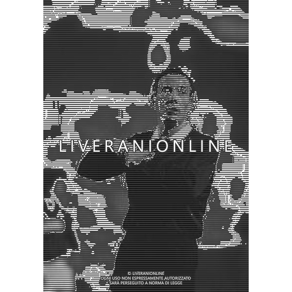 30-06-1985 MILANO FINALE DI COPPA ITALIA ANDATA MILAN SAMPDORIA 0-1 NELLA FOTO ARBITRO REDINI GIANCARLO AG ALDO LIVERANI SAS