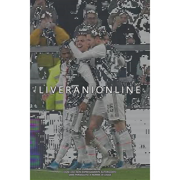 Torino 15.01.2020 Stadio Allianz Stadium ©Alessandro Falzone/Agenzia Aldo Liverani 15.01.2020 Ottavi di Coppa Italia Juventus vs Udinese 2019-20120 Nella foto : esultanza dopo gol Douglas Costa © / AGENZIA ALDO LIVERANI SAS
