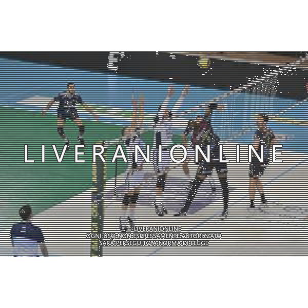 Campionato di Volley Superlega Serie A 2019/2020 Civitanova, Italia 16/01/2020 Cucine Lube Civitanova - Allianz Milano Nella foto: Schiacciata Leal Yoandy (Cucine Lube Civitanova) ©LM/Roberto Bartomeoli / AGENZIA ALDO LIVERANI SAS