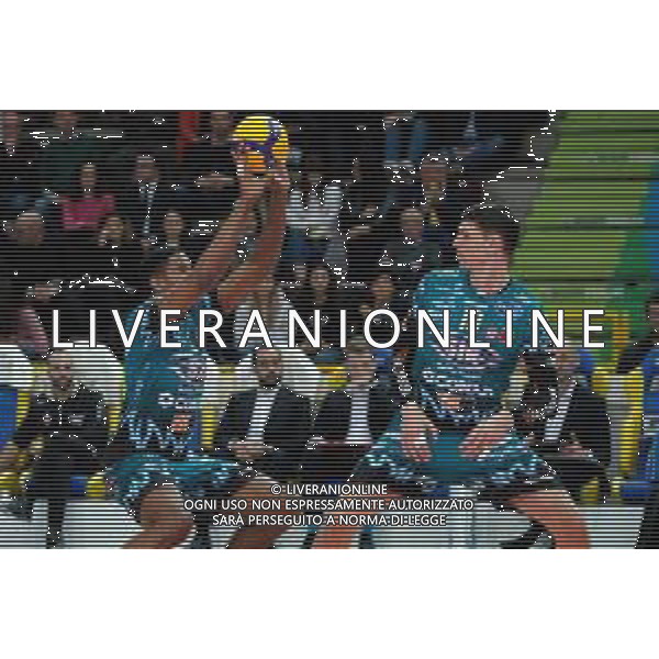 Campionato di Volley Superlega Serie A 2019/2020 Verona, Italia 16/01/2020 Calzedonia Verona - Sir Safety Perugia Nella foto: Ricezione in palleggio di Wilfredo Leon Venero (9) Sir safety Conad Perugia con Marko Podrascanin (18) Sir safety Conad Perugia ©LM/Roberto Tommasini / AGENZIA ALDO LIVERANI SAS