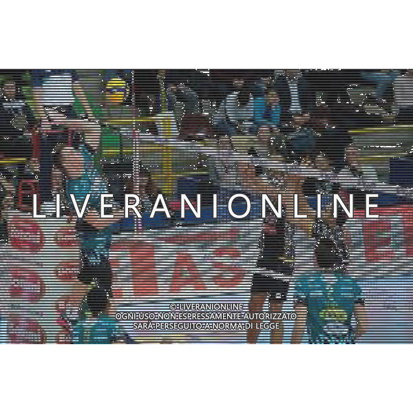 Campionato di Volley Superlega Serie A 2019/2020 Verona, Italia 16/01/2020 Calzedonia Verona - Sir Safety Perugia Nella foto: Attacco di Oleh Plotnytskyi (17) Sir safety Conad Perugia ©LM/Roberto Tommasini / AGENZIA ALDO LIVERANI SAS