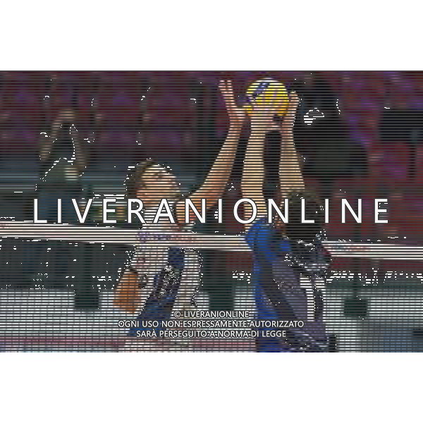 Campionato di Volley Superlega Serie A 2019/2020 Monza, Italia 16/01/2020 Vero Volley Monza - Itas Trentino Nella foto: contrasto a rete tra Simone Giannelli (Itas Trentino) e Gianluca Galassi (Vero Volley Monza) ©LM/Elisa Calabrese / AGENZIA ALDO LIVERANI SAS