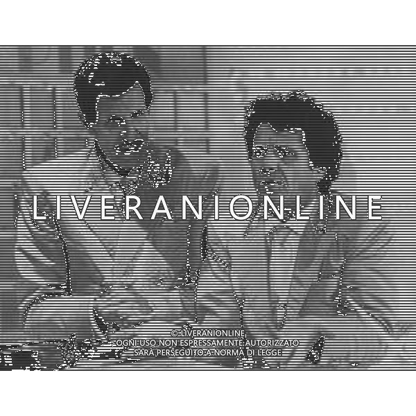 RETROSPETTIVA FRANCESCO INGRASSIA ATTORE NELLA FOTO FRANCESCO INGRASSIA E FRANCO FRANCHI NELLA TRASMISSIONE YELEVISIVA GRAN HOTEL NELL\'ANNO 1985 AG ALDO LIVERANI SAS