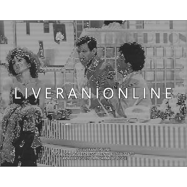 RETROSPETTIVA FRANCESCO INGRASSIA ATTORE NELLA FOTO FRANCESCO INGRASSIA E FRANCO FRANCHI NELLA TRASMISSIONE YELEVISIVA GRAN HOTEL NELL\'ANNO 1985 AG ALDO LIVERANI SAS