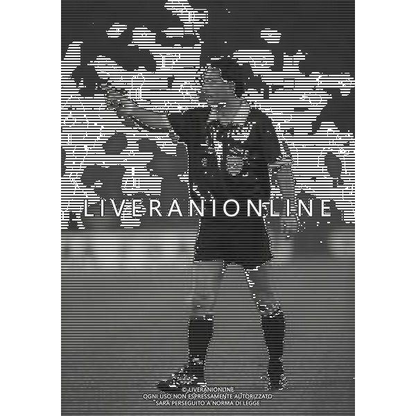 13-10-1993 ROMA QUALIFICAZIONI MAI MONDIALI DI CALCIO USA 1994-ITALIA SCOZIA 3-1 NELLA FOTO ARBITRO CRACIUNESCU AG ALDO LIVERANI SAS