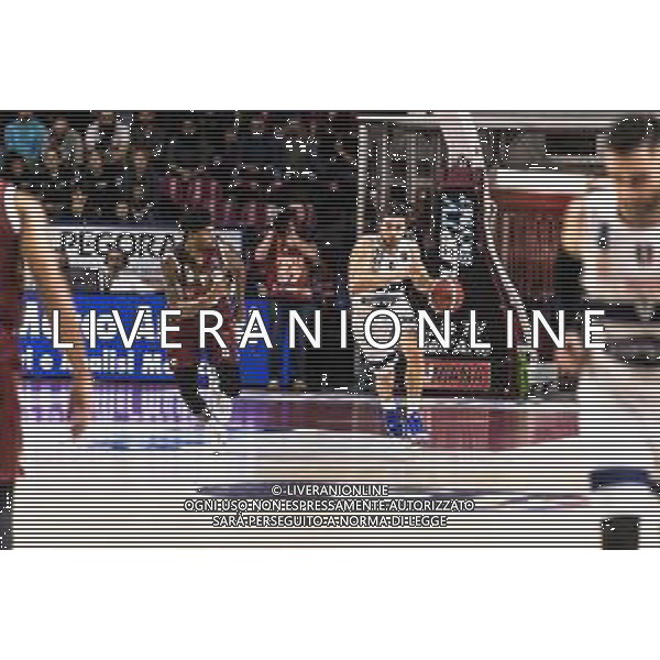 Campionato di Basket Serie A 2019/2020 Venezia, Italia 18/01/2020 Umana Reyer Venezia-Fortitudo Bologna Nella foto: Matteo Fantinelli (Pompea Fortitudo Bologna) in azione con Julyan Stone (Umana Reyer Venezia) FOTO MATTIA RADONI-ALESSIO MARINI-AG ALDO LIVERANI SAS