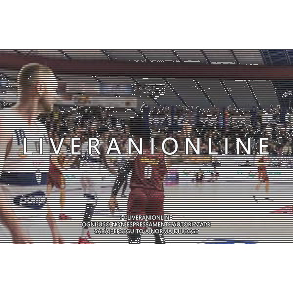 Campionato di Basket Serie A 2019/2020 Venezia, Italia 18/01/2020 Umana Reyer Venezia-Fortitudo Bologna Nella foto: L\'esultanza di Ike Udanoh (Umana Reyer Venezia) dopo il canestro FOTO MATTIA RADONI-ALESSIO MARINI-AG ALDO LIVERANI SAS