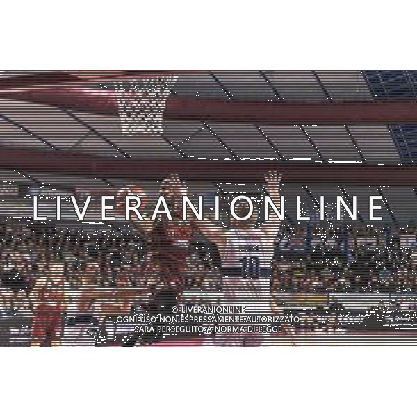 Campionato di Basket Serie A 2019/2020 Venezia, Italia 18/01/2020 Umana Reyer Venezia-Fortitudo Bologna Nella foto: Ike Udanoh (Umana Reyer Venezia) in azione con Maarten Leunen (Pompea Fortitudo Bologna) FOTO MATTIA RADONI-ALESSIO MARINI-AG ALDO LIVERANI SAS