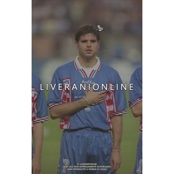 RETROSPETTIVA ASANOVIC ALJOSA CALCIATORE NELLA FOTO ASANOVIC ALJOSA CON LA MAGLIA DELLA NAZIONALE DELLA CROAZIA AI MONDIALI FRANCIA 1998 AG ALDO LIVERANI SAS