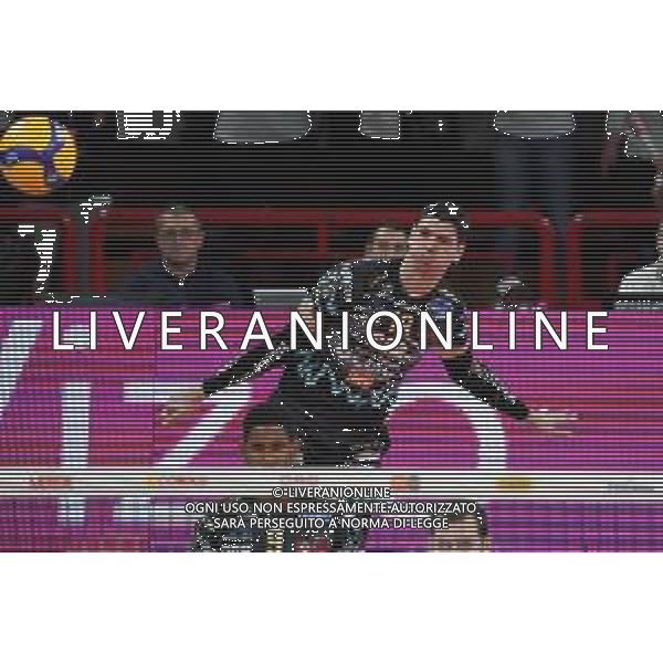 Campionato di Volley Superlega Serie A 2019/2020 Perugia, Italia 19/01/2020 Sir Safety Conad Perugia vs Vero Volley Monza Nella foto: mirko podrascanin (n.18 centrale sir safety conad perugia) alla battuta FOTO LORIS CERQUIGLINI-ALESSIO MARINI-AG ALDO LIVERANI SAS