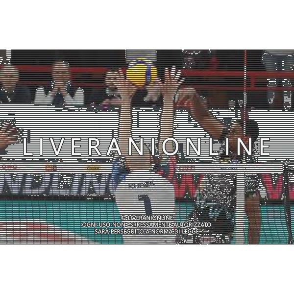 Campionato di Volley Superlega Serie A 2019/2020 Perugia, Italia 19/01/2020 Sir Safety Conad Perugia vs Vero Volley Monza Nella foto: wilfredo leon venero (n.9 schiacciatore sir safety conad perugia) schiaccia FOTO LORIS CERQUIGLINI-ALESSIO MARINI-AG ALDO LIVERANI SAS