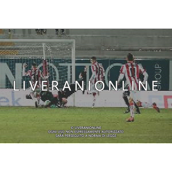 Campionato di Calcio Serie C - Lega Pro 2019/2020 Vicenza, Italia 19/01/2020 Vicenza vs Carpi Nella foto: Il miracolo di Tommaso Nobile (Carpi) sul tiro di Jari Vandeputte (Vicenza) FOTOLM-AG ALDO LIVERANI SAS