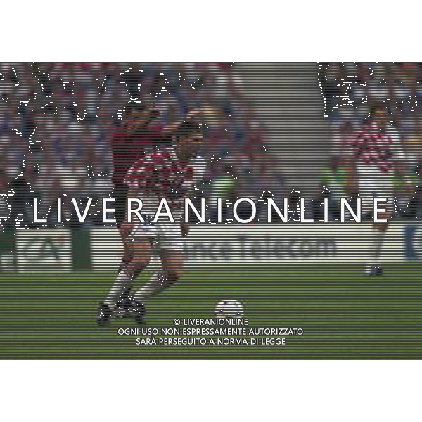 RETROSPETTIVA ZVONIMIR BOBAN CALCIATORE NELLA FOTO VLAOVIC GORAN CON LA MAGLIA DELLA NAZIONALE DELLA CROAZIA AI MONDIALI DI CALCIO FRANCIA 1998 AG ALDO LIVERANI SAS 