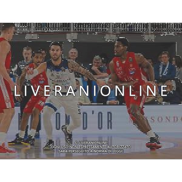 Campionato di Basket Serie A 2019/2020 Brescia, Italia 19/01/2020 Germani Basket Brescia vs AX Armani Exchange Olimpia Milano Nella foto: Paul Biligha della AX Armani Exchange Olimpia Milano ostacolato da Brian Sacchetti della Leonessa Germani Brescia FOTO SAVINO PAOLELLA-ALESSIO MARINI-AG ALDO LIVERANI SAS