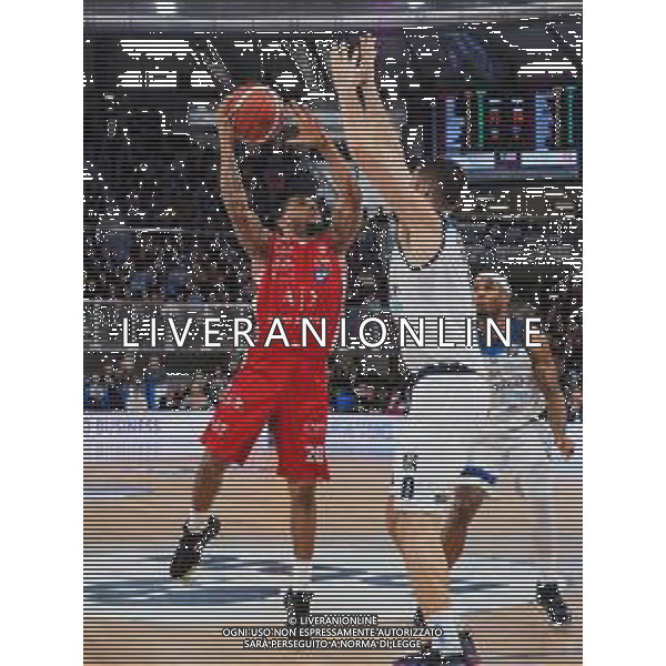Campionato di Basket Serie A 2019/2020 Brescia, Italia 19/01/2020 Germani Basket Brescia vs AX Armani Exchange Olimpia Milano Nella foto: Sykes della AX Armani Exchange Olimpia Milano ostacolato da Andrea Zerini della Leonessa Germani Brescia FOTO SAVINO PAOLELLA-ALESSIO MARINI-AG ALDO LIVERANI SAS