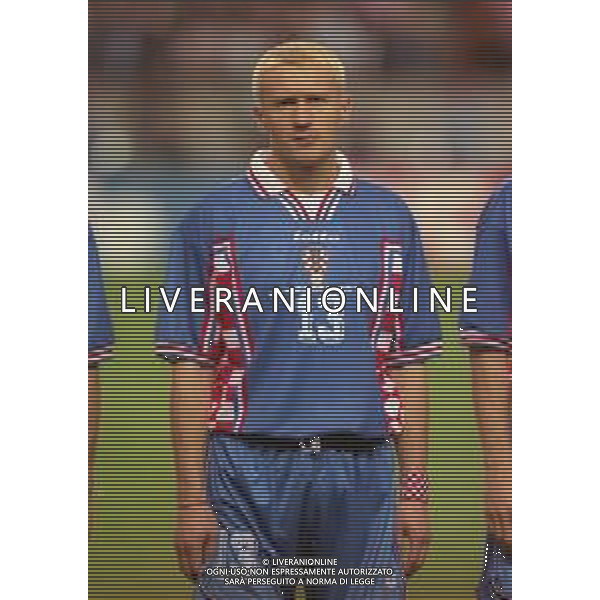 RETROSPETTIVA MARIO STANIC CALCIATORE NELLA FOTO MARIO STANIC CON LA MAGLIA DELLA NAZIONALE DELLA CROAZIA AI MONDIALI DI CALCIO FRANCIA 1998 AG ALDO LIVERANI SAS