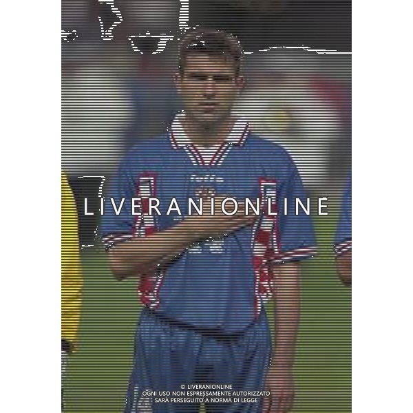 RETROSPETTIVA SOLDO ZVONIMIR CALCIATORE NELLA FOTO SOLDO ZVONIMIR CON LA MAGLIA DELLA NAZIONALE DELLA CROAZIA AI MONDIALI DI CALCIO FRANCIA 1998 AG ALDO LIVERANI SAS 