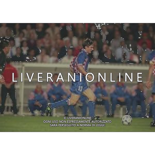 RETROSPETTIVA ROBERT JARNI CALCIATORE NELLA FOTO ROBERT JARNI CON LA MAGLIA DELLA NAZIONALE DELLA CROAZIA AI MONDIALI DI CALCIO FRANCIA 1998 AG ALDO LIVERANI SAS 