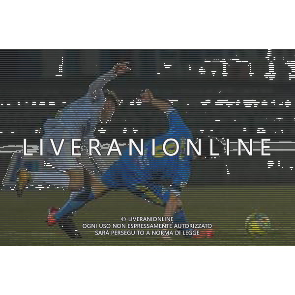 Campionato di Calcio Serie C - Lega Pro 2019/2020 Carrara, Italia 22/01/2020 Carrarese vs Pontedera Nella foto: Samuele Damiani (C) falloso su Michele Bruzzo (P) FOTO FABIO FAGIOLINI-ALESSIO MARINI-AG ALDO LIVERANI SAS