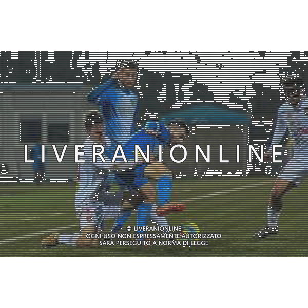 Campionato di Calcio Serie C - Lega Pro 2019/2020 Carrara, Italia 22/01/2020 Carrarese vs Pontedera Nella foto: Michele Bruzzo (P) lotta sulla fascia con Lorenzo Pasciuti (C) FOOT FABIO FAGIOLINI-ALESSIO MARINI-AG ALDO LIVERANI SAS