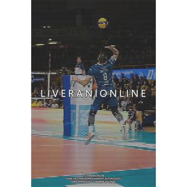 Coppa Italia di Volley 2019/2020 Modena, Italia 22/01/2020 Quarti di finale - Leo Shoes Modena vs Consar Ravenna Nella foto: Battuta di Davide Saitta (08) (Consar Ravenna) FOTO DANIELE NICLI-ALESSIO MARINI-AG ALDO LIVERANI SAS